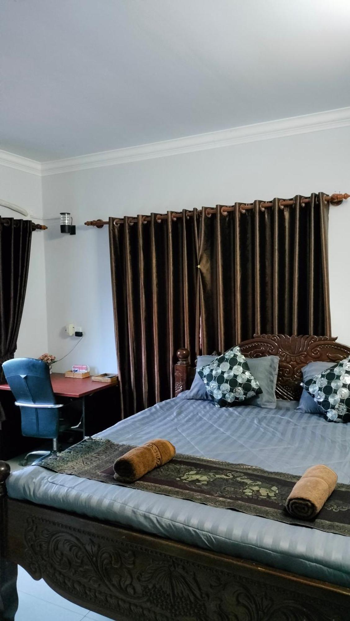 La Maison De Soriya - Work & Stay กำปอต ภายนอก รูปภาพ